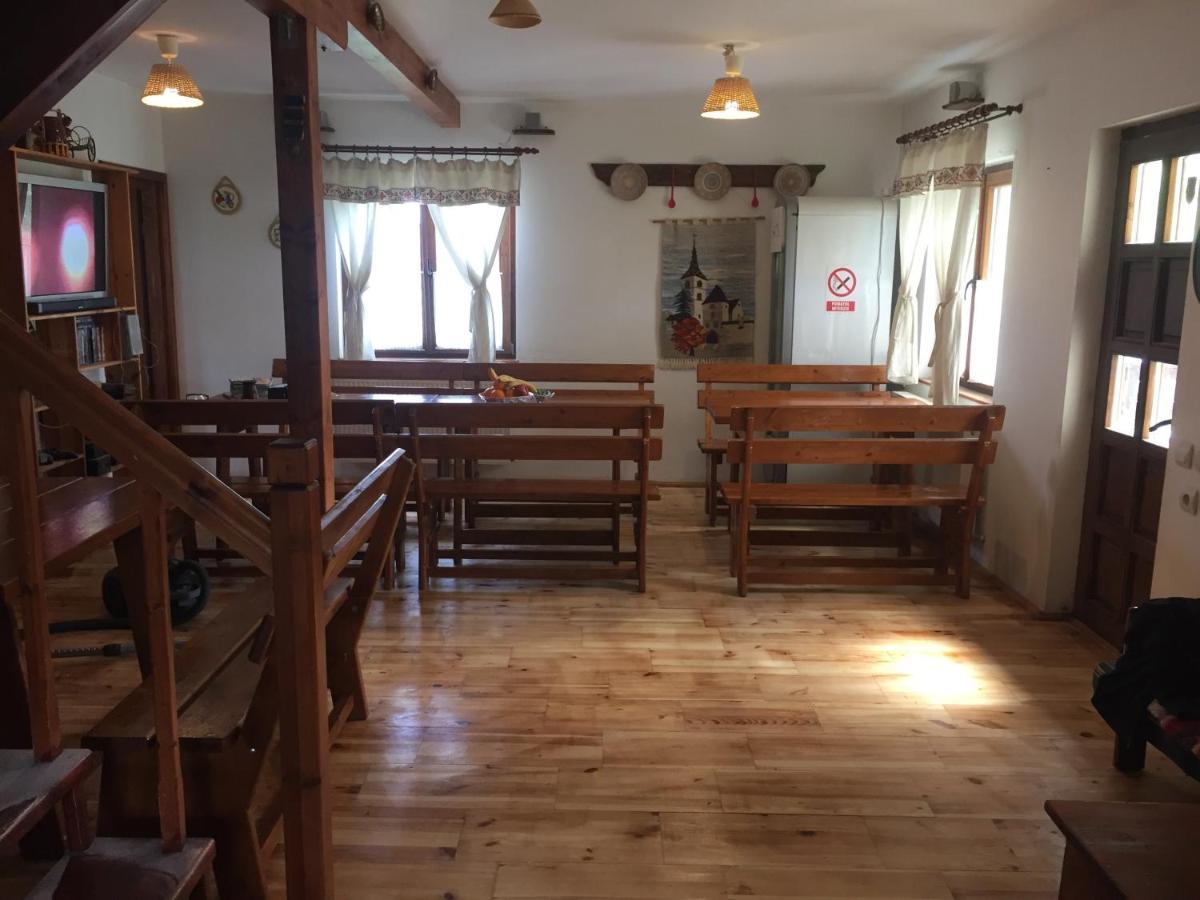 Bran White Clouds House And Chalet ภายนอก รูปภาพ