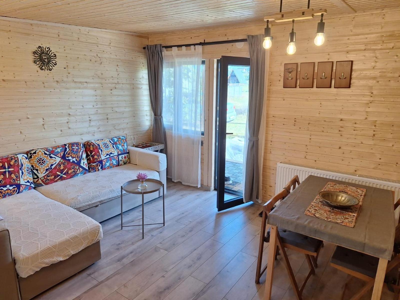 Bran White Clouds House And Chalet ภายนอก รูปภาพ