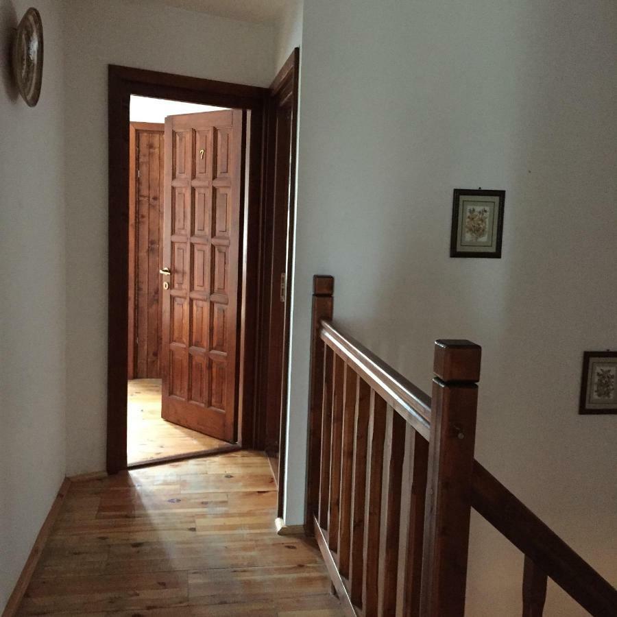 Bran White Clouds House And Chalet ภายนอก รูปภาพ